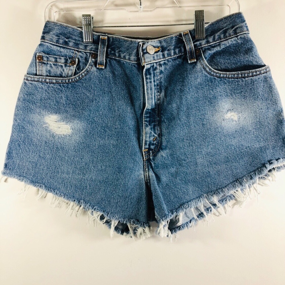 Levi’s cutoffs distressed shorts strings Sz 12